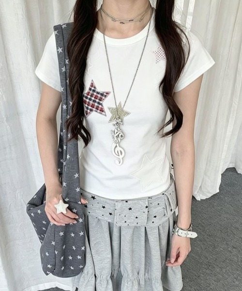 LADY LIKE（レディライク）の「【春夏新作】星柄アップリケ半袖Tシャツ（Tシャツ/カットソー・レディース・グレー/ホワイト・M）」の11枚目の写真