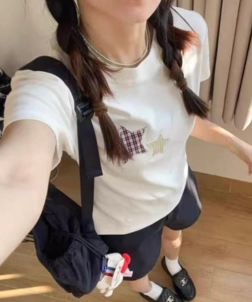 LADY LIKE（レディライク）の「【春夏新作】星柄アップリケ半袖Tシャツ（Tシャツ/カットソー・レディース・グレー/ホワイト・M）」の12枚目の写真