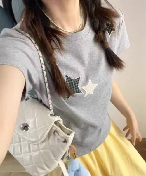 LADY LIKE（レディライク）の「【春夏新作】星柄アップリケ半袖Tシャツ（Tシャツ/カットソー・レディース・グレー/ホワイト・M）」の13枚目の写真