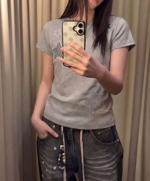 LADY LIKE（レディライク）の「【春夏新作】星柄アップリケ半袖Tシャツ（Tシャツ/カットソー・レディース・グレー/ホワイト・M）」の15枚目の写真