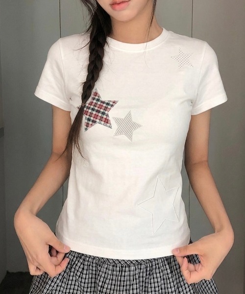 LADY LIKE（レディライク）の「【春夏新作】星柄アップリケ半袖Tシャツ（Tシャツ/カットソー・レディース・グレー/ホワイト・M）」の4枚目の写真