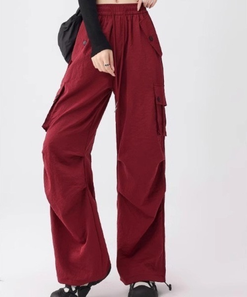 Beststore（ベストストア）の「【全6色】ハイウエスト & ワイドシルエット ドローストリング カーゴパンツ（カーゴパンツ・レディース・ダークグレー/カーキ/ブラック/レッド/ピンク/ベージュ・L/M）」の20枚目の写真