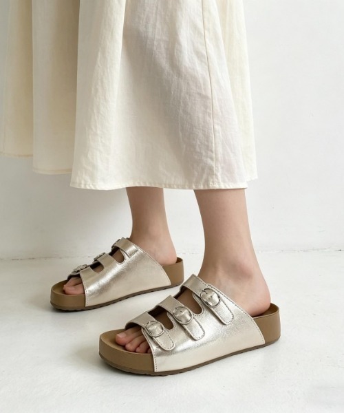 AMELY(エミリー)の「厚底 コンフォートサンダル(サンダル・レディース・シルバー/シャンパン/アイボリー・36/39/38/37/35/40)」の7枚目の写真