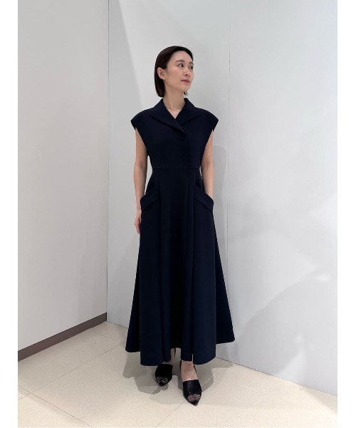 COLUMN(コラム)の「COLUMN / シェイプドノースリーブワンピース(ワンピース・レディース・オフホワイト/ネイビー・36/38)」の13枚目の写真