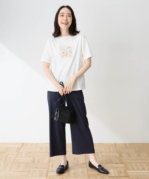 DECOY SINCE 1981（デコイシンスイチキュウハチイチ）の「【ひやさらコットン】フラワープリントTシャツ【綿100％・接触冷感・UVカット】（Tシャツ/カットソー・レディース・サックスブルー/ネイビー/ホワイト・M/L/LL/3L/4L）」の12枚目の写真