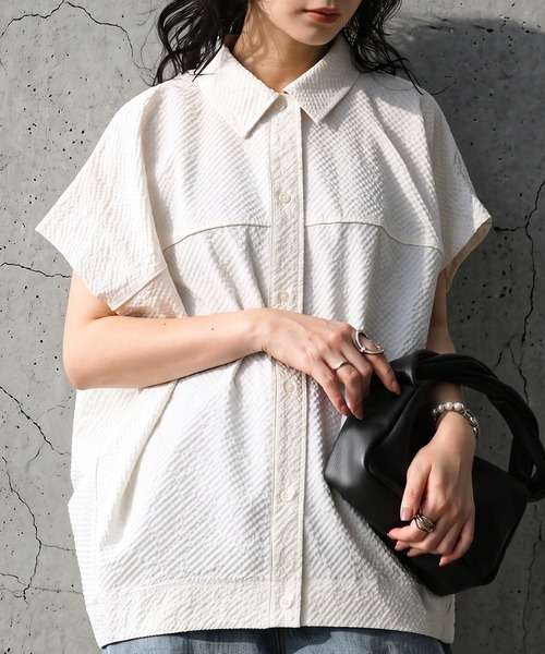 antiqua（アンティカ）の「フレンチスリーブ シアーシャツ（シャツ/ブラウス・レディース・ブラック/ベージュ/ホワイト・ONESIZE）」の5枚目の写真