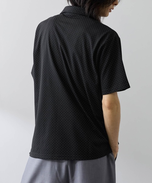 NAVY(ネイビー)の「【SARARI /サラリ】接触冷感 リップル 無地 スキッパー 半袖ポロシャツ(ポロシャツ・メンズ・グレー/ホワイト/ブラック/ネイビー・XL/S/M/L)」の6枚目の写真