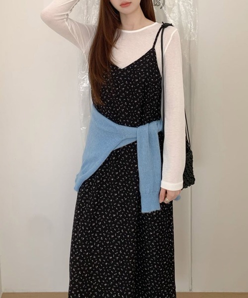 aimoha(アイモハ)の「小花柄キャミワンピース(ワンピース・レディース・ブラック/ライトベージュ・FREE)」の3枚目の写真
