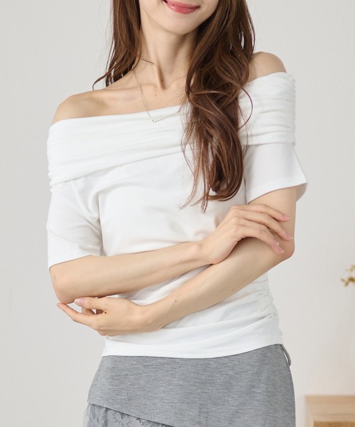 DAYRA(デイラ)の「リッドカラー 折り返し オフショル 半袖 トップス(Tシャツ/カットソー・レディース・ライトブルー/イエロー/ブラック/ホワイト・FREE)」の21枚目の写真