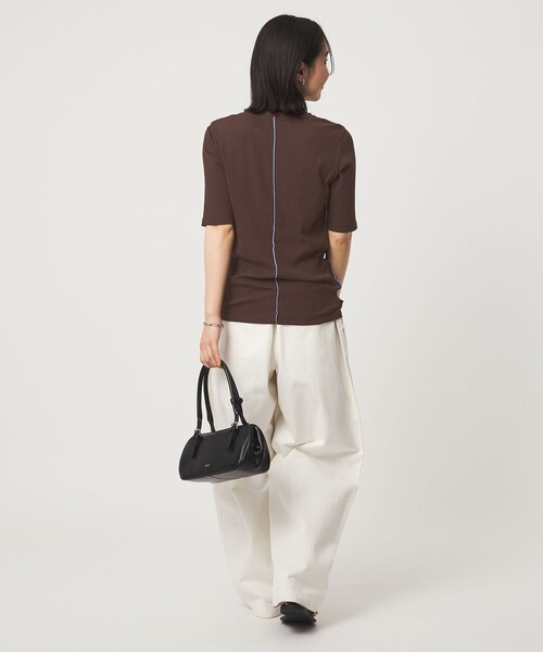 green label relaxing(グリーンレーベルリラクシング)の「【WEB限定】<at ease>シアーテレコ バイカラー カットソー(Tシャツ/カットソー・レディース・ブラック/ホワイト/ダークブラウン・FREE)」の5枚目の写真