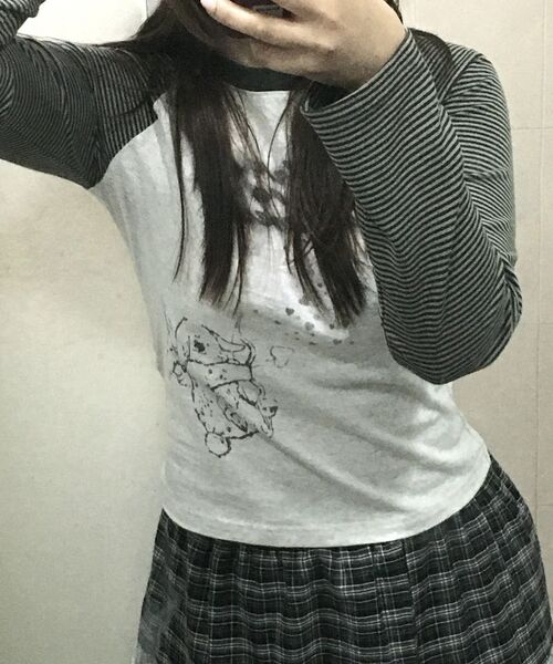 AMESWORLDWIDE(アメスワールドワイド)の「CUPID RABBIT STRIPE RAGLAN LS TEE GREY(Tシャツ/カットソー・レディース・その他・SMALL/LARGE/MEDIUM)」の17枚目の写真