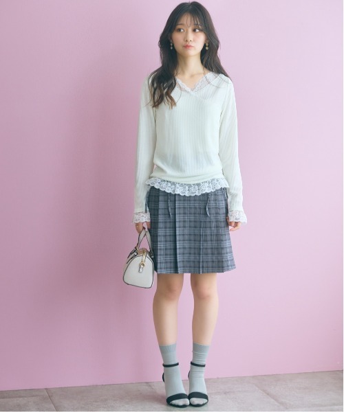 marun(マルン)の「<大きいサイズ>チェック柄プリーツショート丈スカート(ベルト付) marun(スカート・レディース・ホワイト系/グレー系・5L/4L/3L/LL/L)」の10枚目の写真