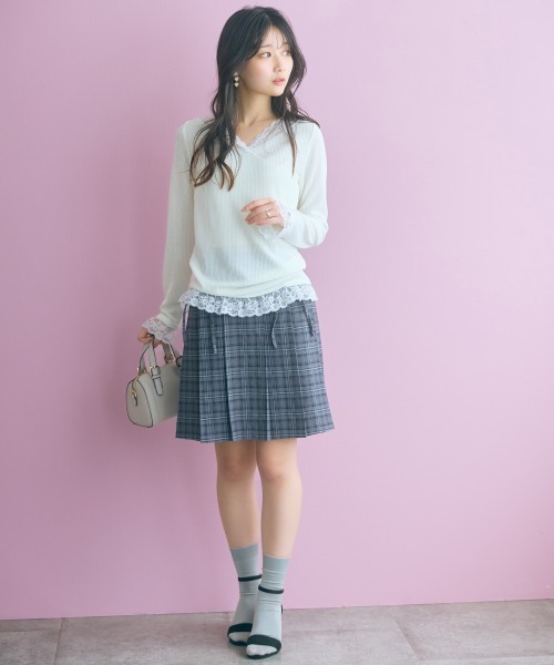 marun(マルン)の「<大きいサイズ>チェック柄プリーツショート丈スカート(ベルト付) marun(スカート・レディース・ホワイト系/グレー系・5L/4L/3L/LL/L)」の12枚目の写真