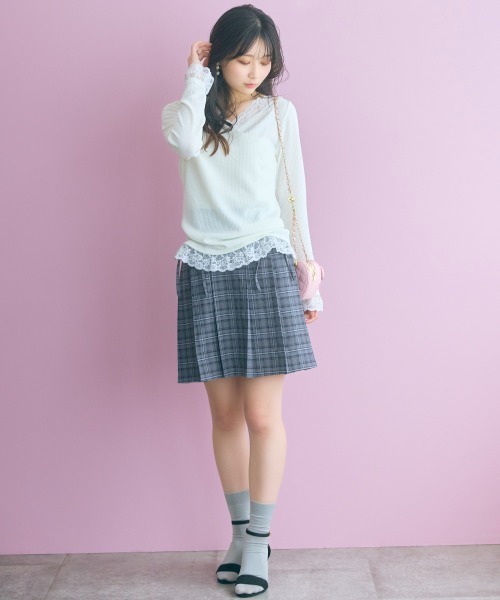marun(マルン)の「<大きいサイズ>チェック柄プリーツショート丈スカート(ベルト付) marun(スカート・レディース・ホワイト系/グレー系・5L/4L/3L/LL/L)」の5枚目の写真
