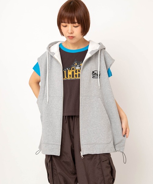 M2721 Zip UPフーディーベスト（パーカー）｜RNA（アールエヌエー）の