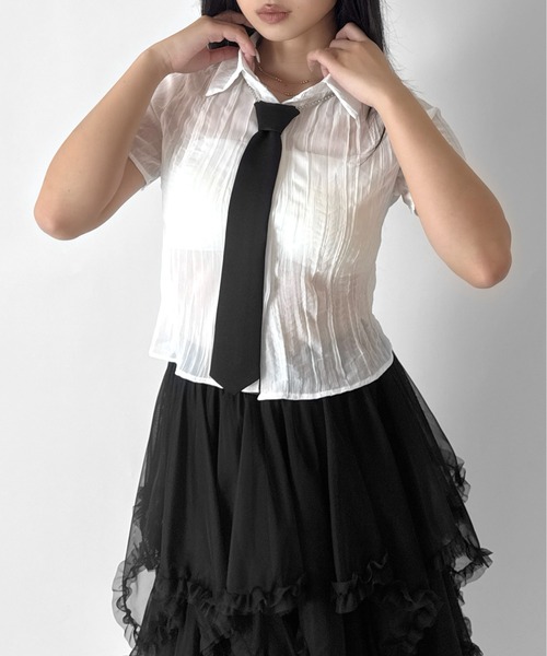 LVEU.(ラブユ.)の「【LVEU.】シースルー半袖シャツ / トップス 半袖 シースルー シャツ クロップド シアー ZOZOTOWN限定(シャツ/ブラウス・レディース・ホワイト/ブラック・FREE)」の12枚目の写真