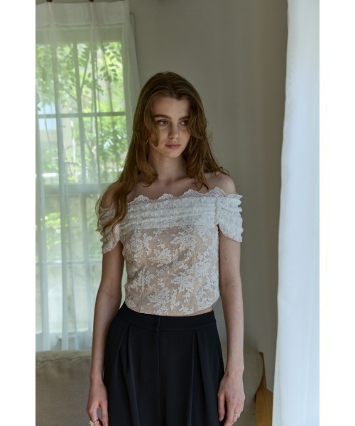 ERADIE(エラディエ)の「Lace Off-Shoulder Top オフショルレースTOP(その他トップス・レディース・ホワイト/ブラック・FREE)」の11枚目の写真