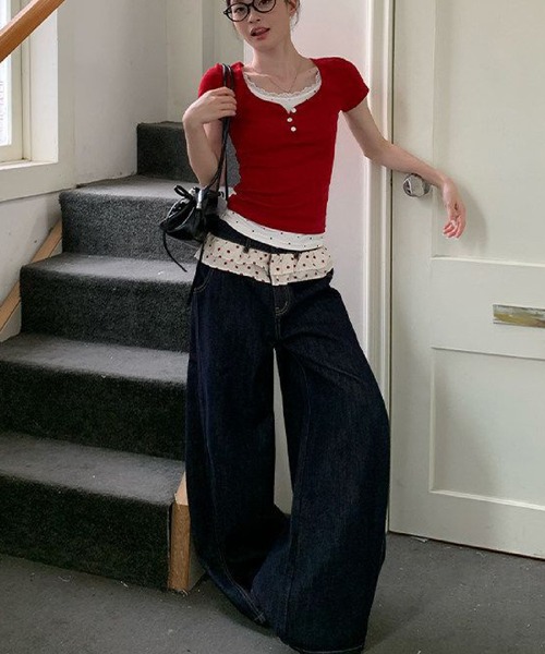 HALEY PESCA(ヘーリーペスカ)の「HALEY PESCA/ドットフェイクレイヤード レースヘンリーネックトップス(Tシャツ/カットソー・レディース・レッド・MEDIUM/SMALL)」の6枚目の写真