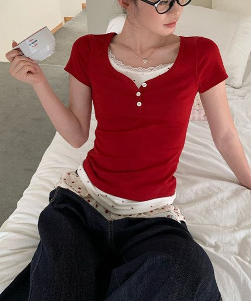 HALEY PESCA(ヘーリーペスカ)の「HALEY PESCA/ドットフェイクレイヤード レースヘンリーネックトップス(Tシャツ/カットソー・レディース・レッド・MEDIUM/SMALL)」の13枚目の写真