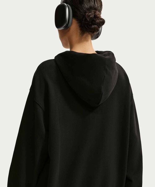 NIKE(ナイキ)の「《セットアップ対応商品》ナイキ Studio Fleece ライトウェイト ウィメンズ オーバーサイズド フルジップ パーカー / Nike Studio Fleece Lightweight Women's Oversized Full-Zip Hoodie IM8109-001 Total Black(パーカー・レディース・ブラック系その他2・L/M/S/XL/XS)」の12枚目の写真