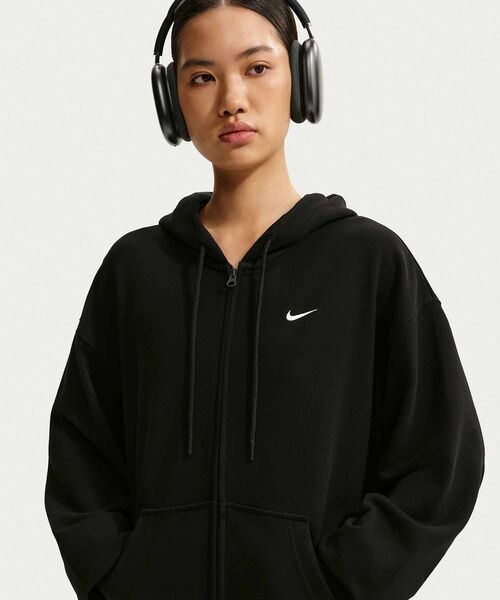 NIKE(ナイキ)の「《セットアップ対応商品》ナイキ Studio Fleece ライトウェイト ウィメンズ オーバーサイズド フルジップ パーカー / Nike Studio Fleece Lightweight Women's Oversized Full-Zip Hoodie IM8109-001 Total Black(パーカー・レディース・ブラック系その他2・L/M/S/XL/XS)」の13枚目の写真