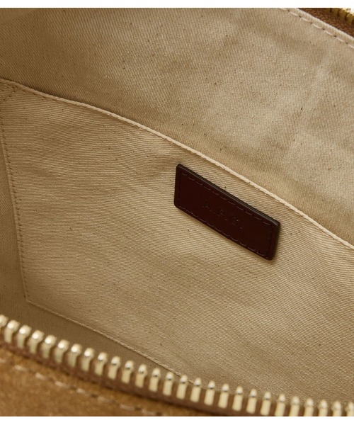 A.P.C.（アーペーセー）の「SAC VERA（ショルダーバッグ・レディース・ベージュ・ONESIZE）」の4枚目の写真