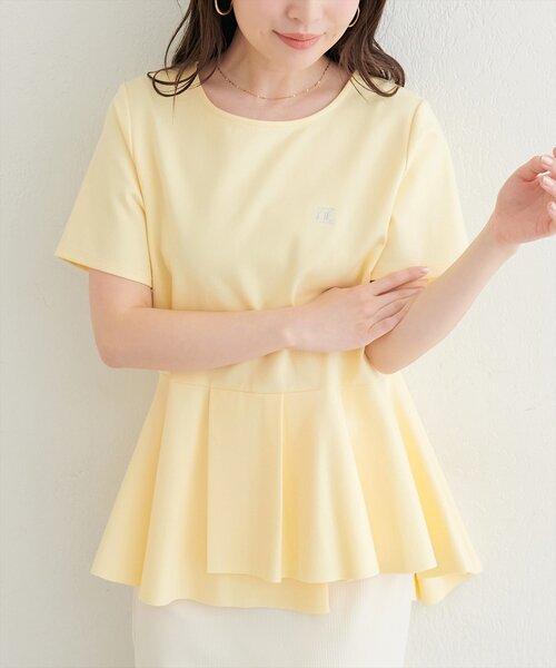 natural couture(ナチュラルクチュール)の「ちびロゴ刺繍ペプラムT(Tシャツ/カットソー・レディース・ネイビー/イエロー/ピンク/オフホワイト・FREE)」の18枚目の写真