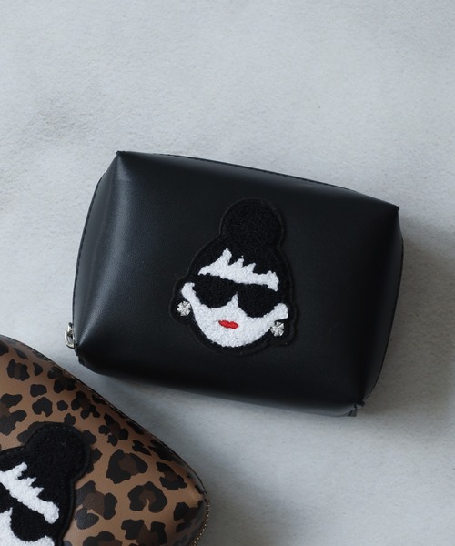エマ相良刺繍PUレザーポーチ（ポーチ）｜HAPPY FACE（ハッピーフェイス