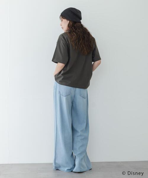 URBAN RESEARCH Sonny Label(アーバンリサーチサニーレーベル)の「別注/DISNEY/ポケット付きTシャツ(Tシャツ/カットソー・レディース・ベージュ/オフホワイト/チャコールグレー・FREE)」の19枚目の写真