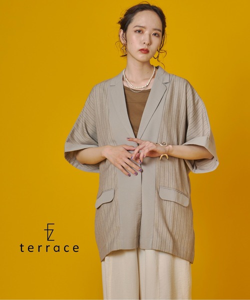 terrace(テラス)の「ヘリンボーンストライプ切替テーラードジャケット(テーラードジャケット・レディース・グレイッシュベージュ/ブラック/ブラウン/チャコール・FREE)」の4枚目の写真
