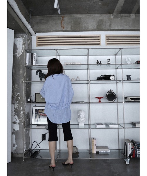 CladdA(クラタ)の「back banding shirt(シャツ/ブラウス・レディース・ライトブルー・FREE)」の9枚目の写真
