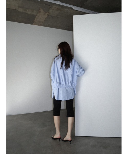CladdA(クラタ)の「back banding shirt(シャツ/ブラウス・レディース・ライトブルー・FREE)」の16枚目の写真
