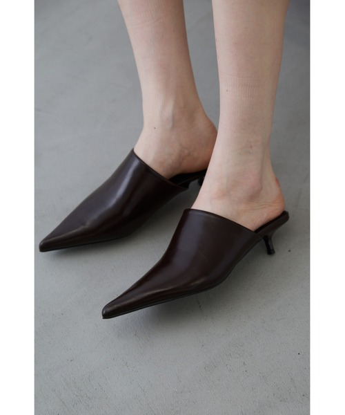 un/neu(アンノイ)の「ポインテッドトゥヒール(パンプス・レディース・ブラック/ブラウン・LARGE/MEDIUM/SMALL)」の12枚目の写真
