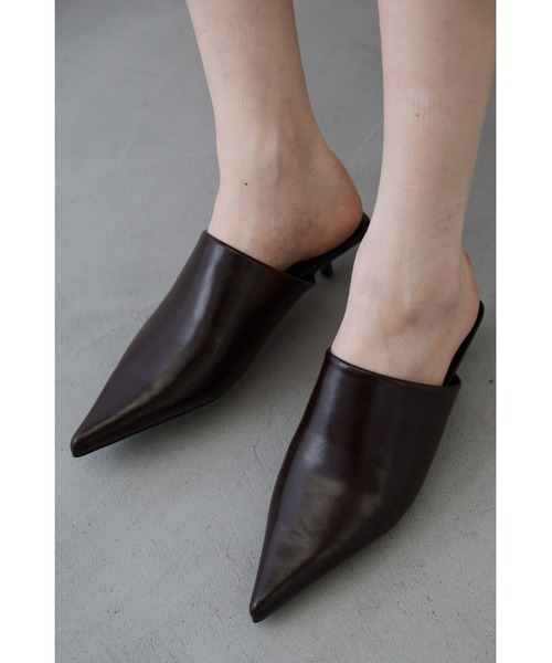 un/neu(アンノイ)の「ポインテッドトゥヒール(パンプス・レディース・ブラック/ブラウン・LARGE/MEDIUM/SMALL)」の13枚目の写真