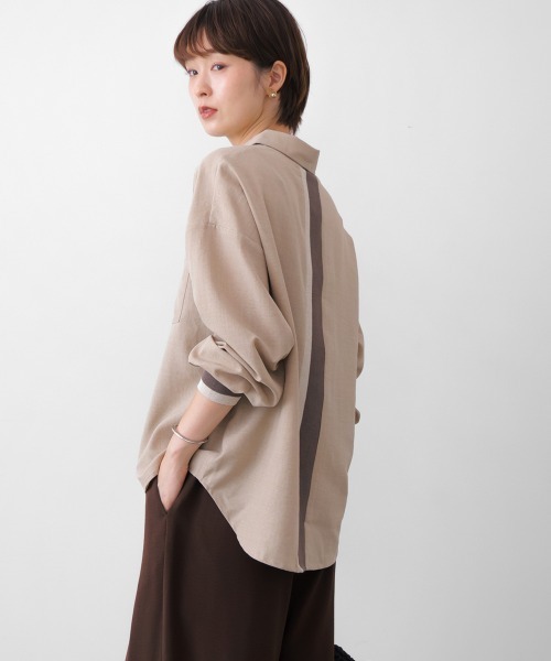 Bou Jeloud(ブージュルード)の「麻調バックテープ切替ブラウス(シャツ/ブラウス・レディース・ベージュ/ブラウン/グレー・38)」の1枚目の写真