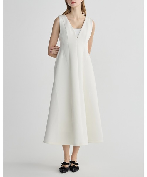 BIRTHDAY BASH（バースデイバッシュ）の「V NECK FLARE LONG DRESS(ブイネックフレアロングドレス)（ワンピース・レディース・ブラック/ホワイト・S/M）」の2枚目の写真