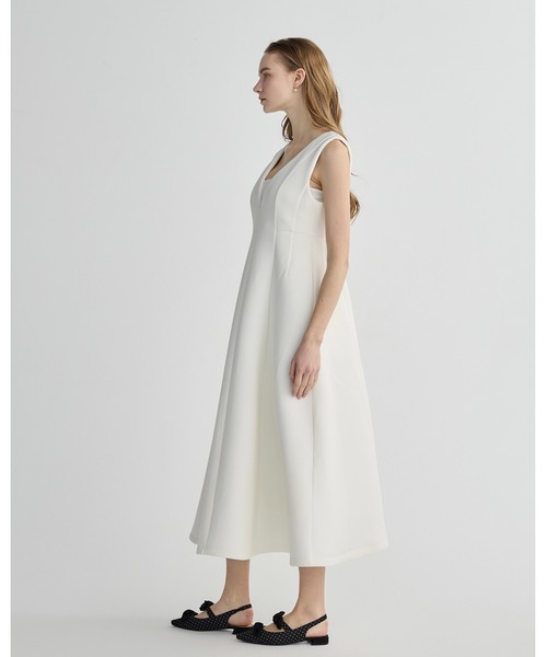 BIRTHDAY BASH（バースデイバッシュ）の「V NECK FLARE LONG DRESS(ブイネックフレアロングドレス)（ワンピース・レディース・ブラック/ホワイト・S/M）」の14枚目の写真