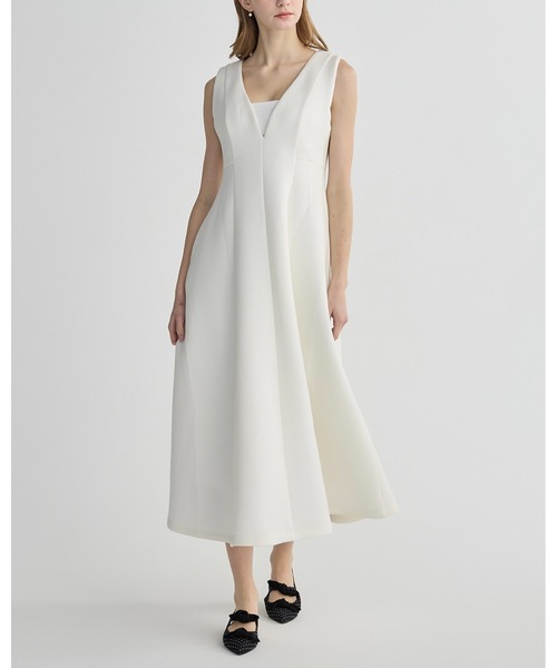 BIRTHDAY BASH（バースデイバッシュ）の「V NECK FLARE LONG DRESS(ブイネックフレアロングドレス)（ワンピース・レディース・ブラック/ホワイト・S/M）」の4枚目の写真