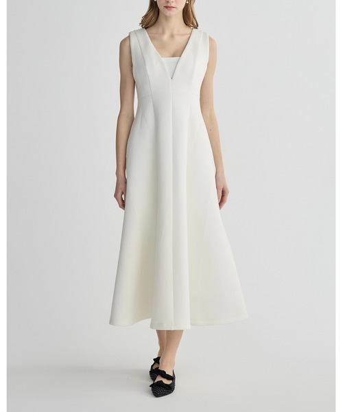 BIRTHDAY BASH（バースデイバッシュ）の「V NECK FLARE LONG DRESS(ブイネックフレアロングドレス)（ワンピース・レディース・ブラック/ホワイト・S/M）」の16枚目の写真