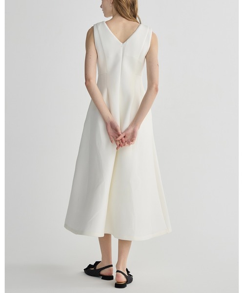 BIRTHDAY BASH（バースデイバッシュ）の「V NECK FLARE LONG DRESS(ブイネックフレアロングドレス)（ワンピース・レディース・ブラック/ホワイト・S/M）」の9枚目の写真