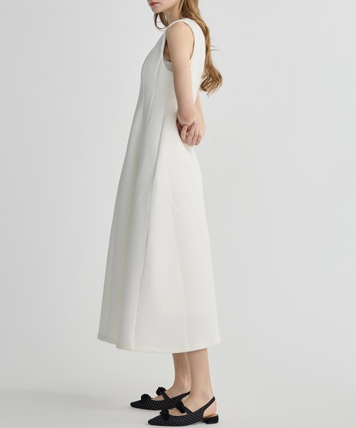BIRTHDAY BASH（バースデイバッシュ）の「V NECK FLARE LONG DRESS(ブイネックフレアロングドレス)（ワンピース・レディース・ブラック/ホワイト・S/M）」の15枚目の写真