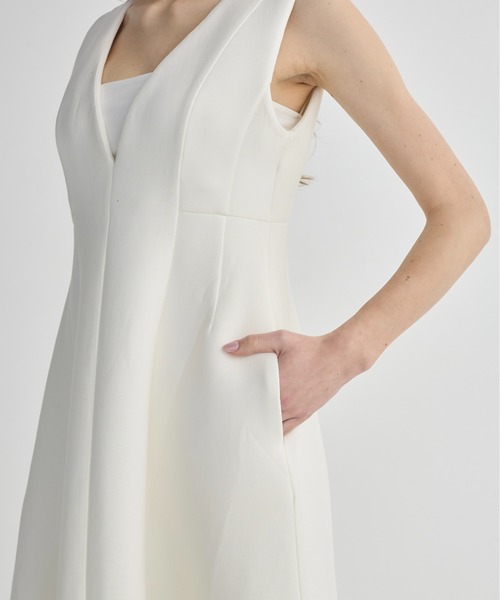 BIRTHDAY BASH（バースデイバッシュ）の「V NECK FLARE LONG DRESS(ブイネックフレアロングドレス)（ワンピース・レディース・ブラック/ホワイト・S/M）」の11枚目の写真