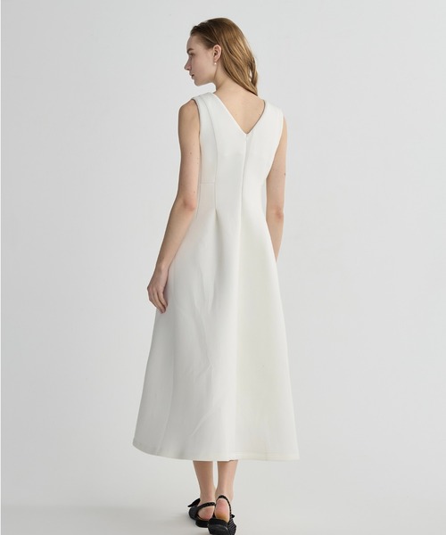 BIRTHDAY BASH（バースデイバッシュ）の「V NECK FLARE LONG DRESS(ブイネックフレアロングドレス)（ワンピース・レディース・ブラック/ホワイト・S/M）」の6枚目の写真
