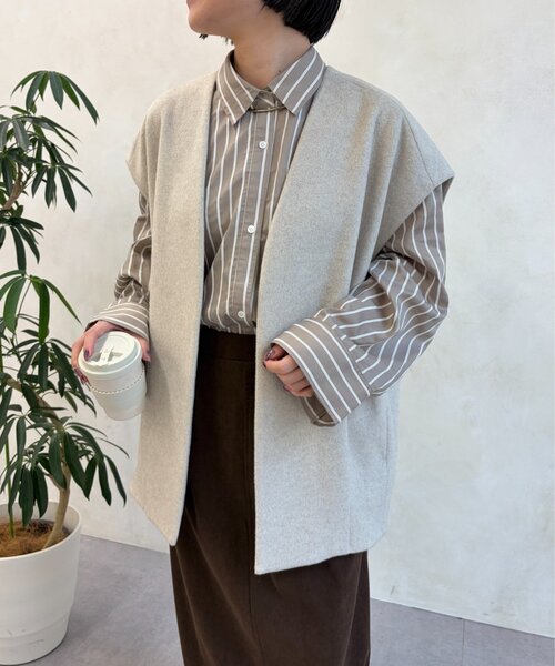 Jena espace merveilleux(ジェナ エスパスメルヴェイユ)の「ダブルストライプシャツ(シャツ/ブラウス・レディース・ブルー/モカ/キャメル・FREE)」の4枚目の写真