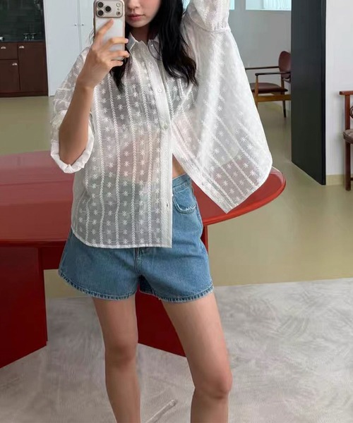 Girly Doll(ガーリードール)の「刺繍入りシアー長袖シャツ(シャツ/ブラウス・レディース・ブラック/ホワイト・FREE)」の7枚目の写真