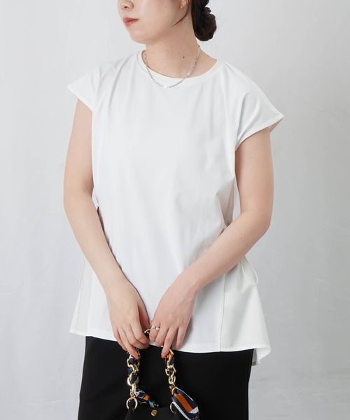 LUCA/LADY LUCK LUCA(ルカ/レディラックルカ)の「LC/LLL 異素材切替ドロストノースリプルオーバー(Tシャツ/カットソー・レディース・オフホワイト/チャコールグレー・FREE)」の7枚目の写真