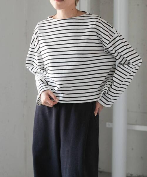 FORK&SPOON(フォークアンドスプーン)の「FORK&SPOON クロップドボートネックボーダー(Tシャツ/カットソー・レディース・アイボリー/オフホワイト・1)」の4枚目の写真