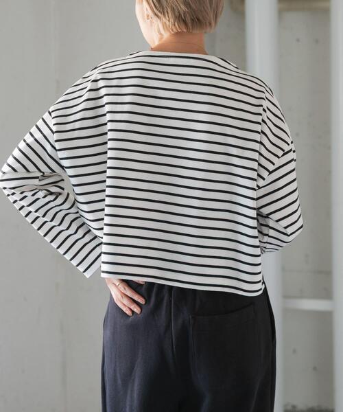 FORK&SPOON(フォークアンドスプーン)の「FORK&SPOON クロップドボートネックボーダー(Tシャツ/カットソー・レディース・アイボリー/オフホワイト・1)」の5枚目の写真