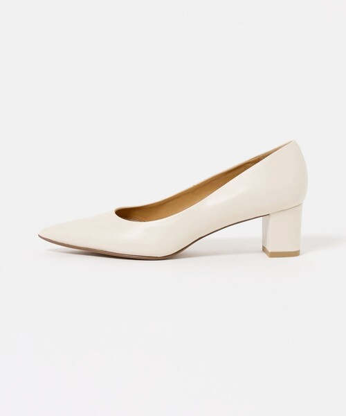 UNITED ARROWS(ユナイテッドアローズ)の「EVERY ポインテッド チャンキーヒール パンプス(パンプス・レディース・オフホワイト/ブラック・35h/35/36h/37h/37/36/38)」の2枚目の写真