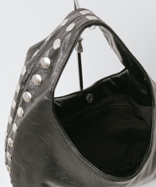 arholiday.standard(エーアールホリデースタンダード)の「Studded Round One-Shoulder Bag / スタッズラウンドワンショルダーバッグ(ショルダーバッグ・レディース・アイボリー系/ブラック・FREE)」の15枚目の写真